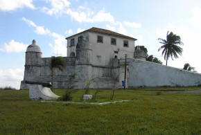 Forte de Nossa Senhora de Monte Serrat, Salvador (Bahia). Author and Copyright Marco Ramerini.