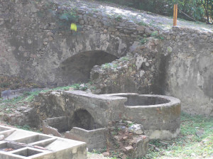 The well at the beginning of the path to the fortress Fortaleza de Nossa Senhora dos Remédios, Fernando de Noronha, Brazil. Author and Copyright Marco Ramerini
