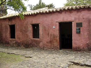 Typical Portuguese rancho (colonial houses), Colonia del Sacramento, Uruguay.... Author and Copyright Pedro Gonçalves