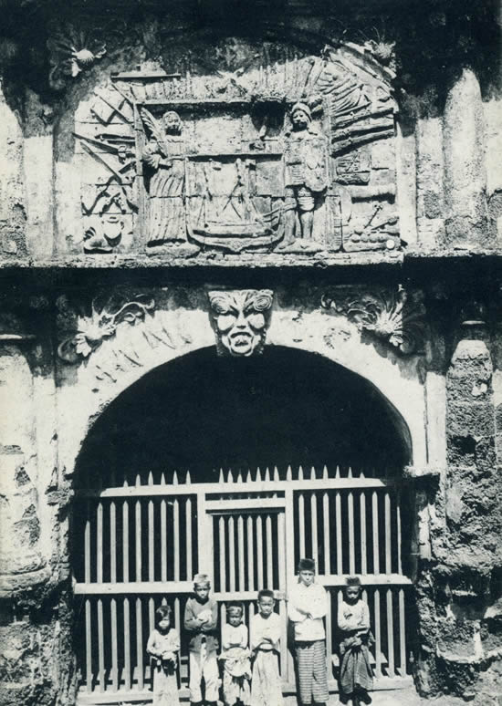 Old picture of the Fort Gate of Malacca. No Copyright