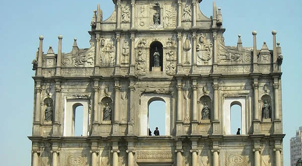 Kathedrale von St. Paul, Macau. Author Whhalbert. Licensed under the Creative Commons Attribution-Share Alike
